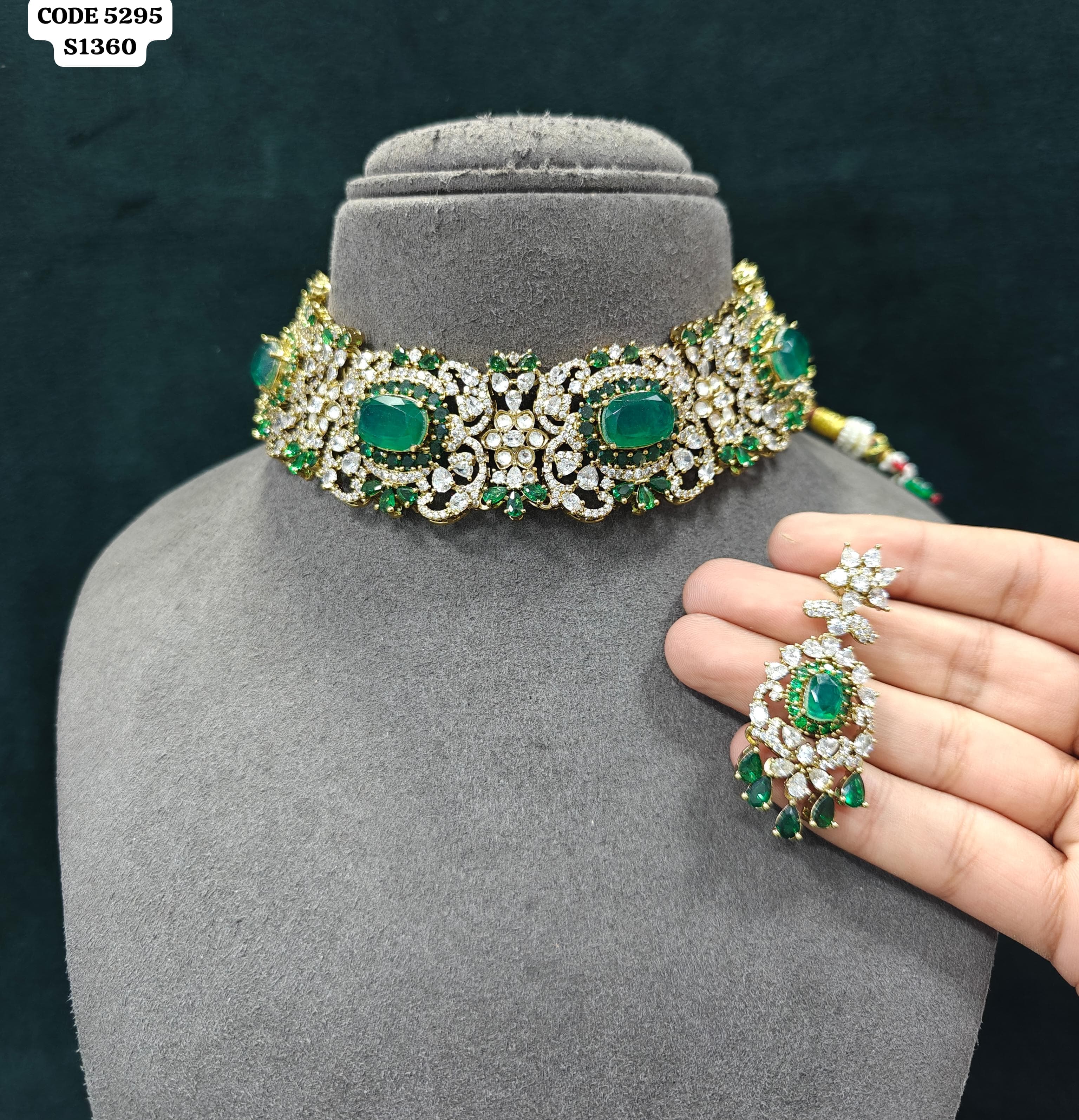 Necklace Set 057